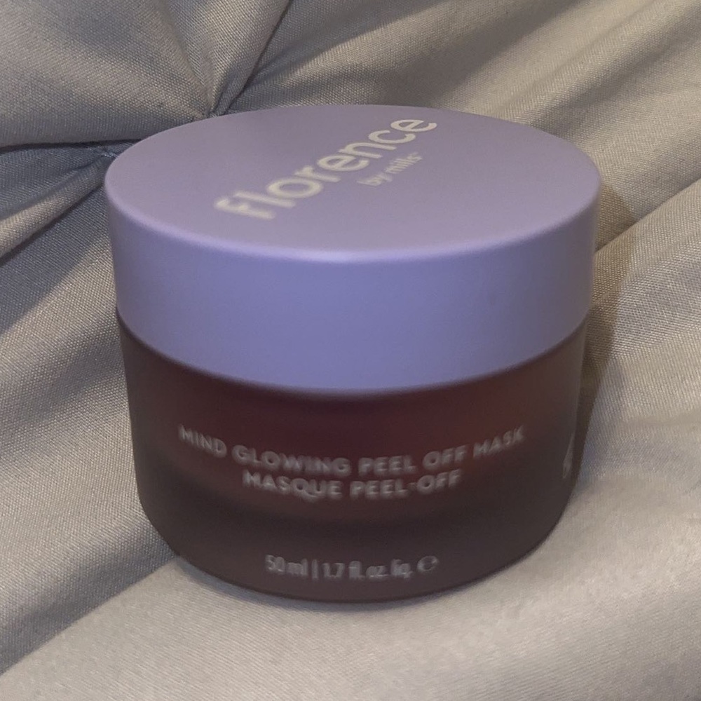 Florence peel off mask light purple